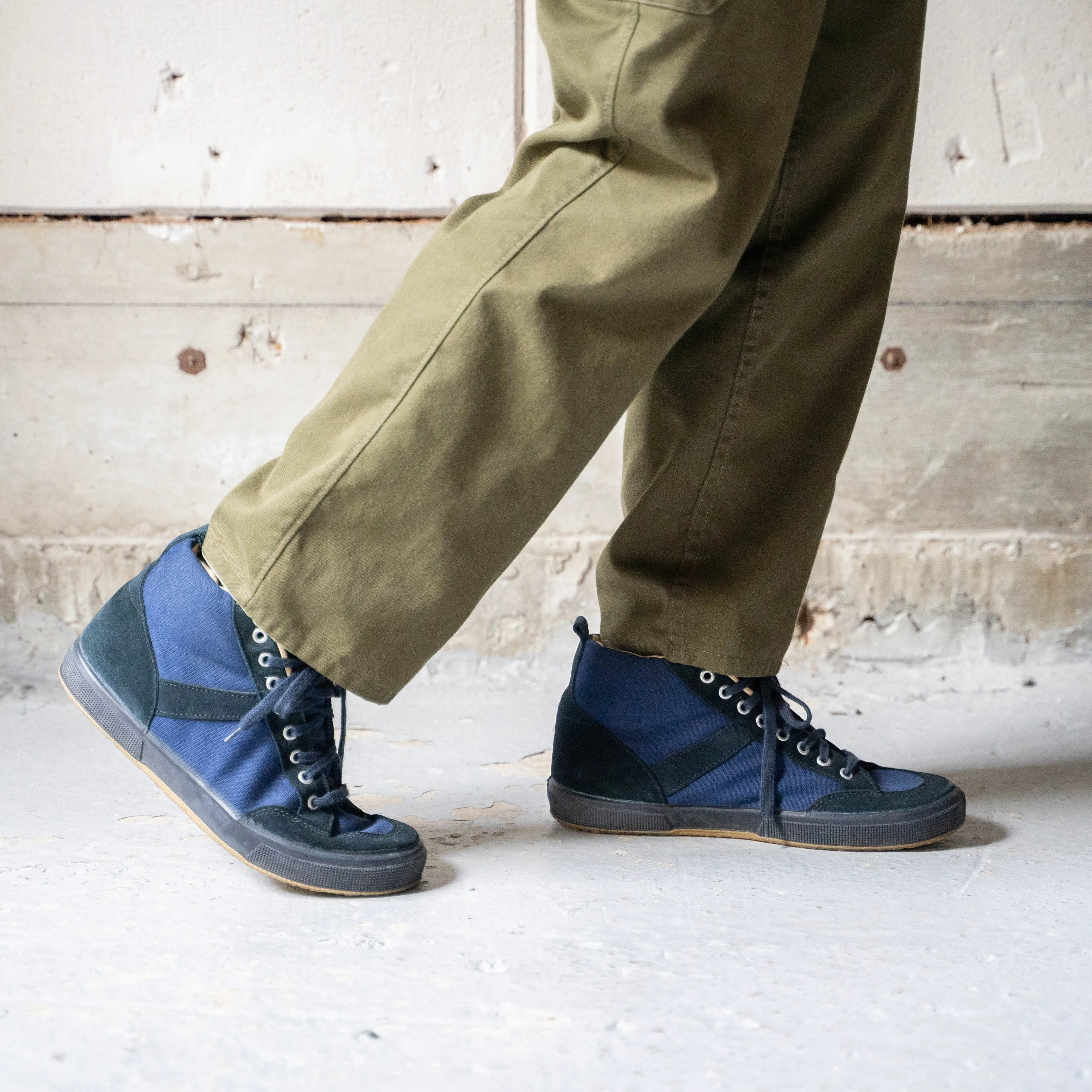 2000s Italian military high top sneaker 'navy'