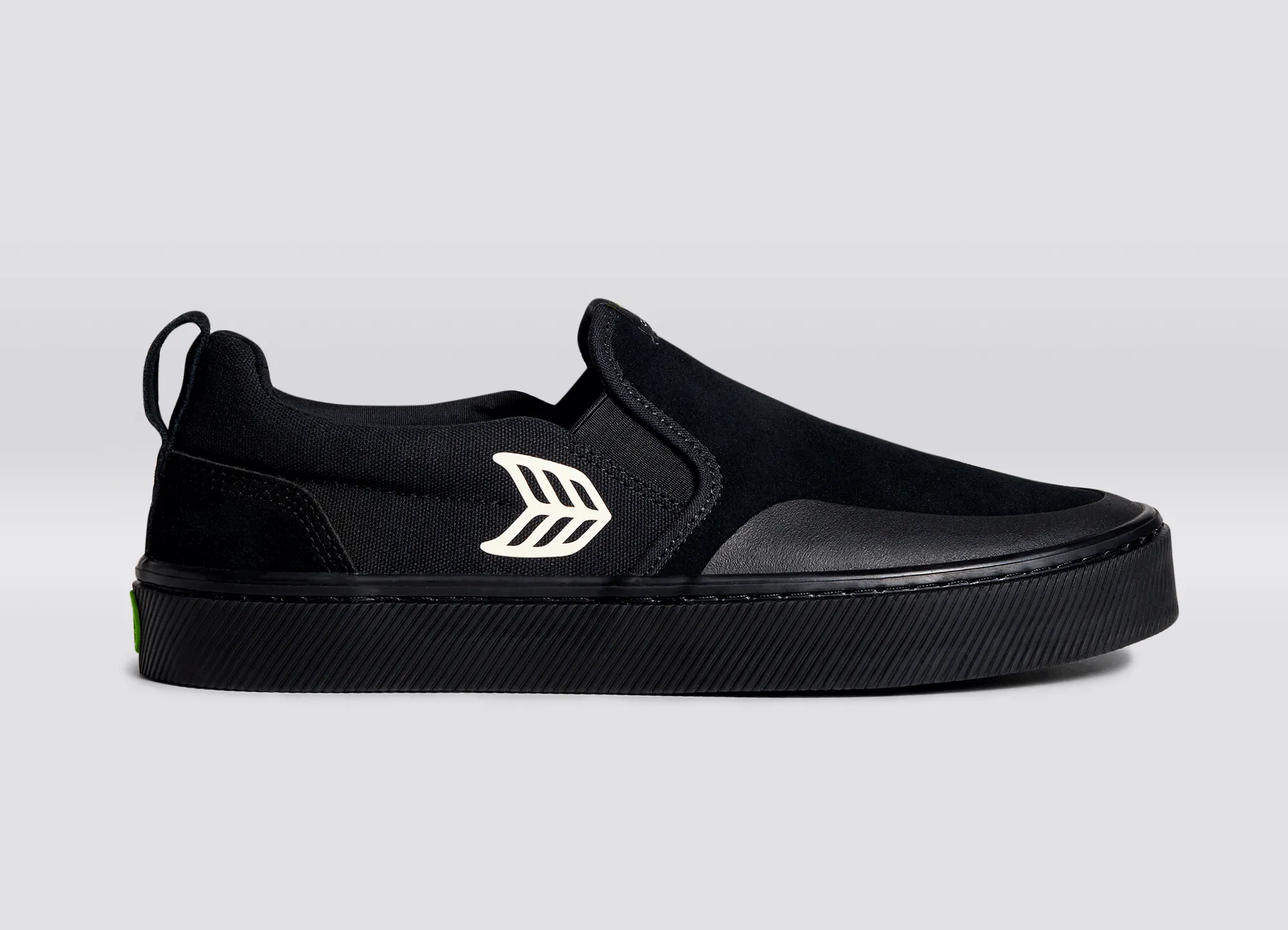 Cariuma Slip-On Skate Pro All Black/Ivory (In Store Pickup Only)