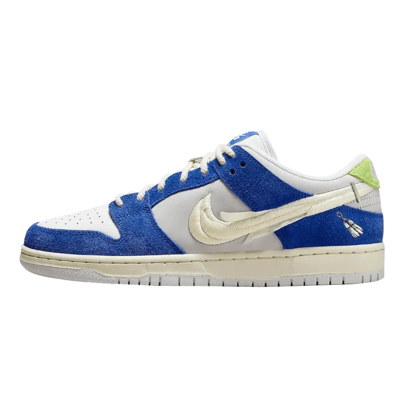 Dunk Low SB Fly Streetwear