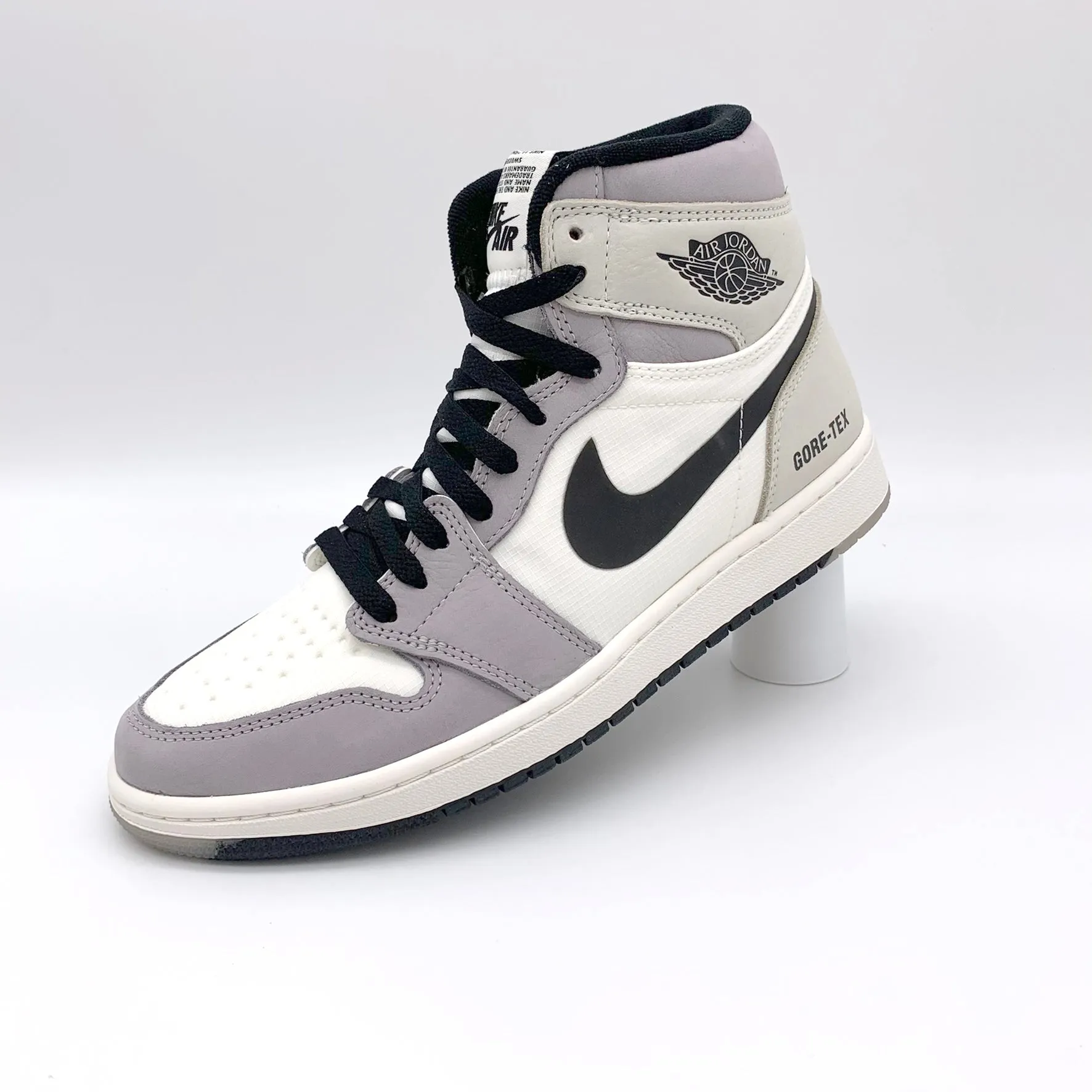 Jordan 1 High Light Bone Gortex