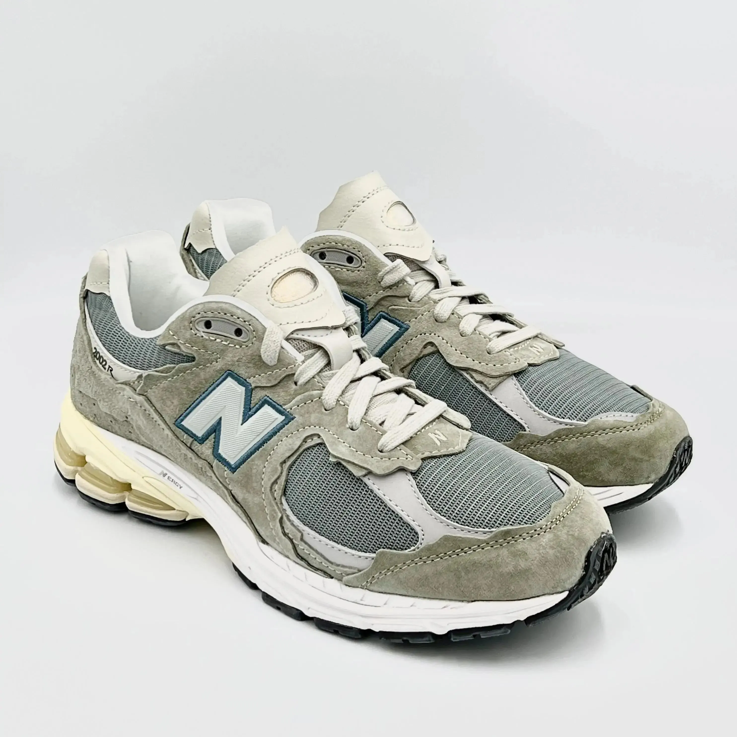 New Balance 2002R Protection Pack Mirage Grey