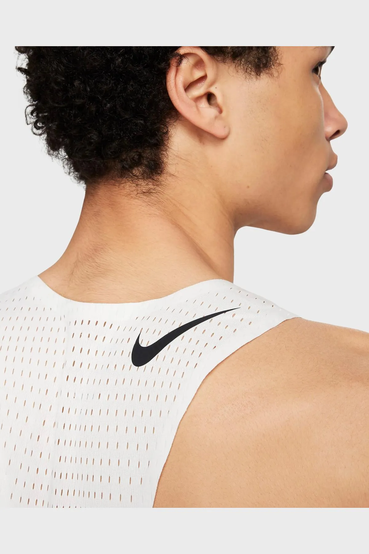 Nike - Dri-FIT ADV AeroSwift Singlet