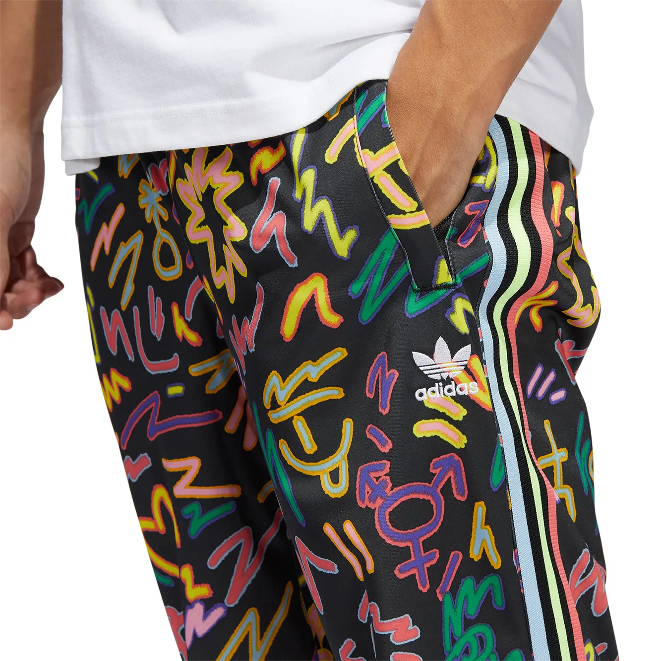 TRACK PANTS LOVE UNITES PRINT